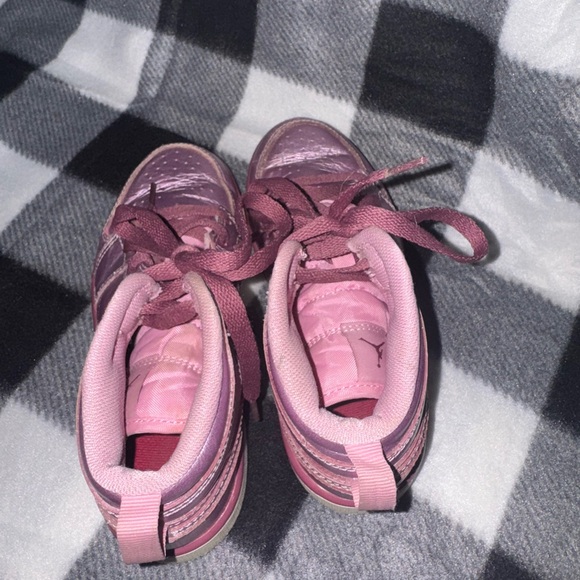 Pink Nike Jordans high top - Picture 2 of 4